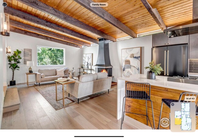 Building Photo - 2357 Grove St