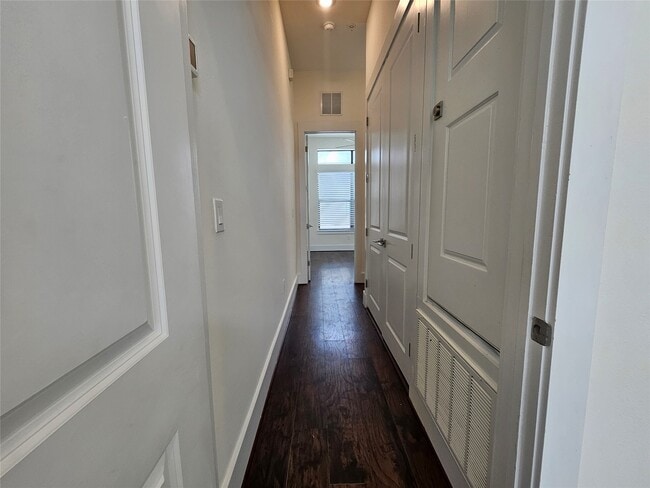 Building Photo - 2401 Crawford St