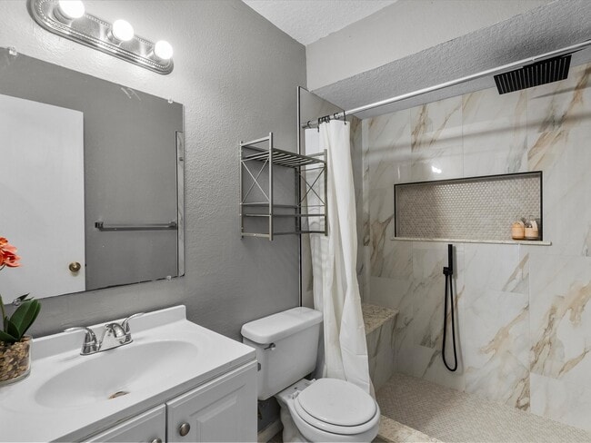 Building Photo - 11731 Flushing Meadows Dr