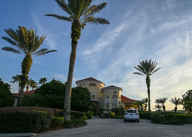 Building Photo - 7270 Westpointe Blvd
