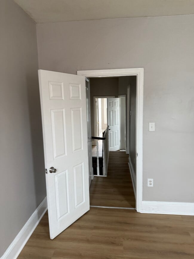 Building Photo - 2361 N Cleveland St