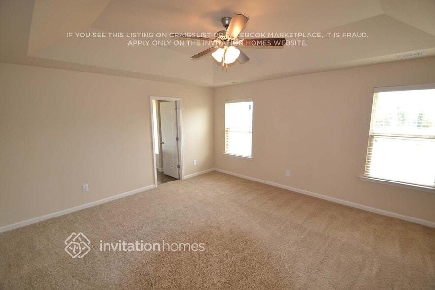 Building Photo - 127 Biscayne Terrace