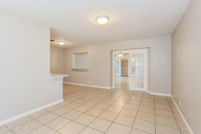 Building Photo - 5023 Donnybrook Ave