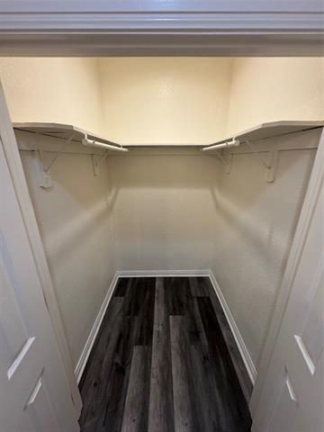 Building Photo - 907 Walters Ln