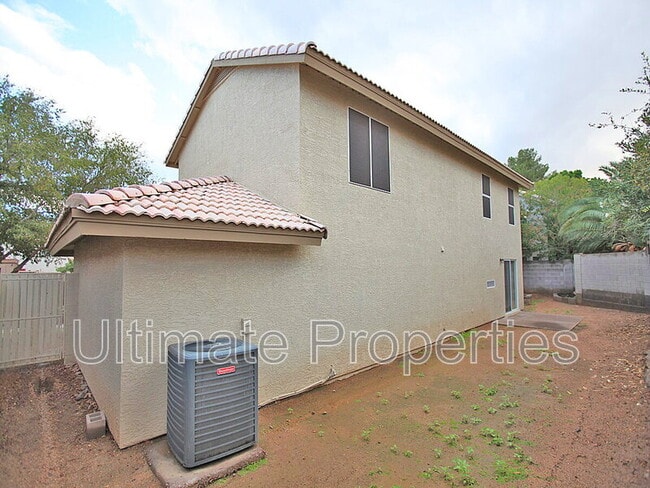 Building Photo - 15212 N 90th Ave