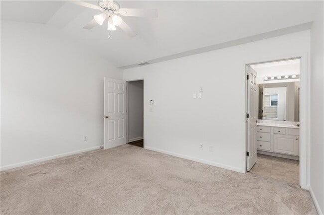 Building Photo - 1776 Willow Branch Ln