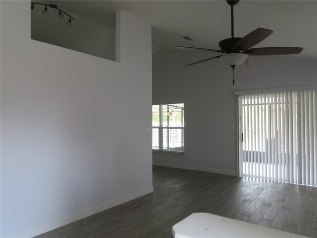 Building Photo - 11500 Vega Ct