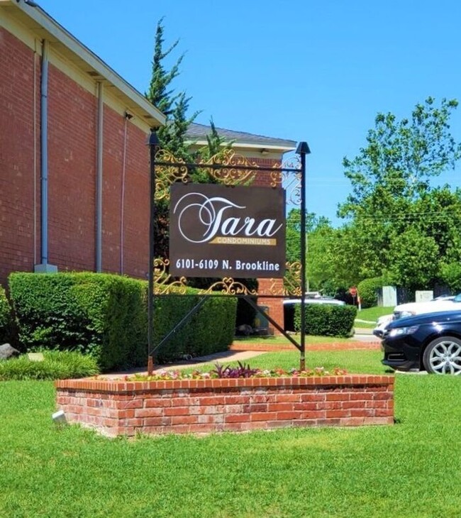 Building Photo - Tara Condos 2 Bed 1 Bath Apt NW 63rd & May...