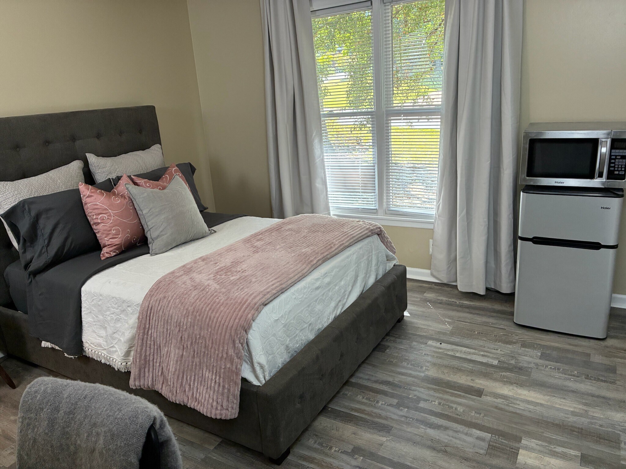 Building Photo - 410 Etowah Ave