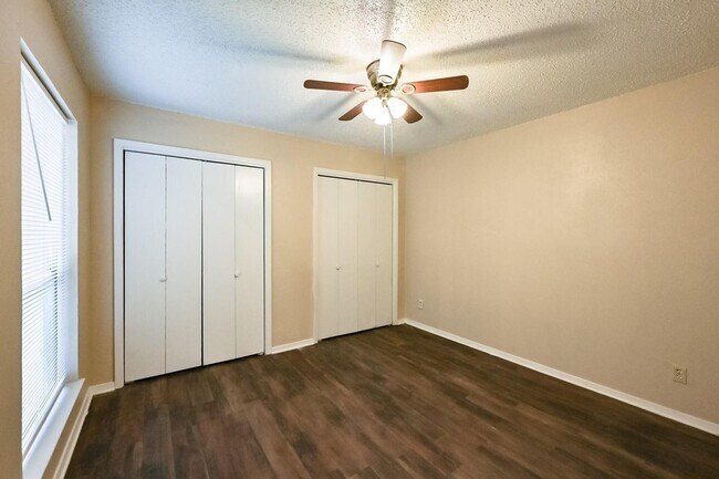 Building Photo - 2704 St George Pl