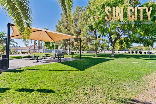 Building Photo - "Spacious 3-Bedroom Condo Oasis with 2 Baths in Vibrant Las Vegas!"