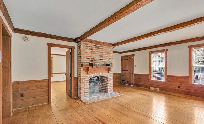 Building Photo - Charming Home in Brandermill.