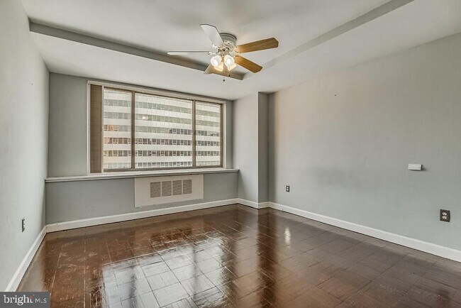 Building Photo - 1121 Arlington Blvd