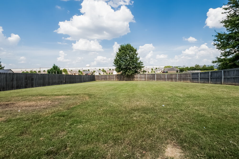 Building Photo - 810 Lakemont Dr