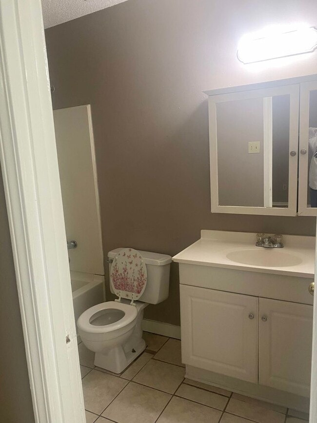 Building Photo - COMING SOON!! Spacious 3-Bedroom, 2-Bath Home in Horn Lake – Only $1,550/Month!