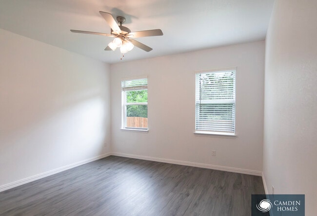 Building Photo - 3511 Macquarie Dr