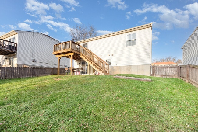 Building Photo - 3631 Mitten Dr