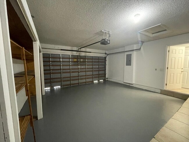 Building Photo - 17484 SW 22nd St