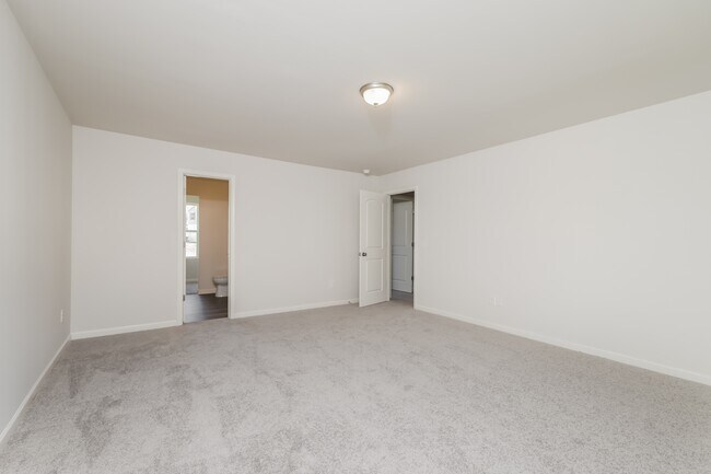 Building Photo - 6386 Century Ln