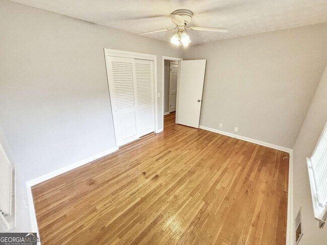 Building Photo - 1082 Amelia Dr SW