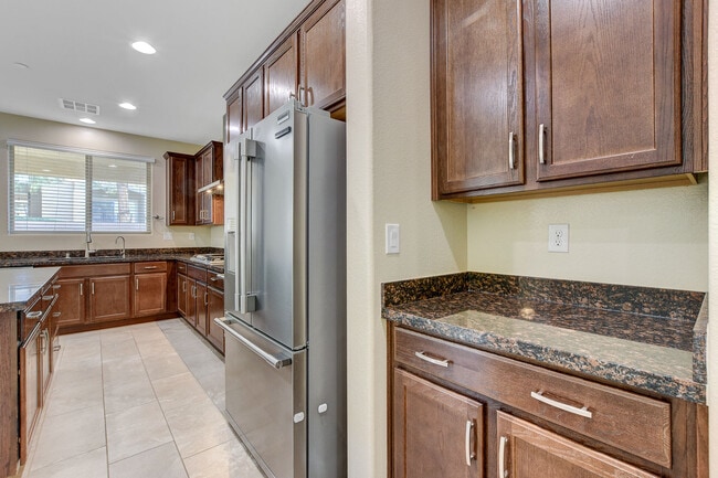 Building Photo - 2919 Caxton Grove Dr