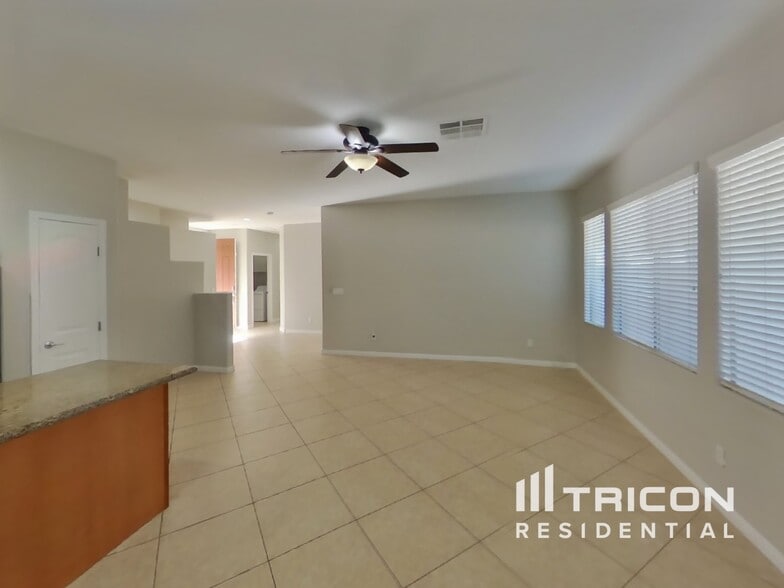 Building Photo - 2204 Turtle Beach Ave