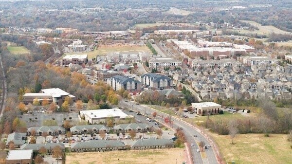 Building Photo - 207 Bixby Ln