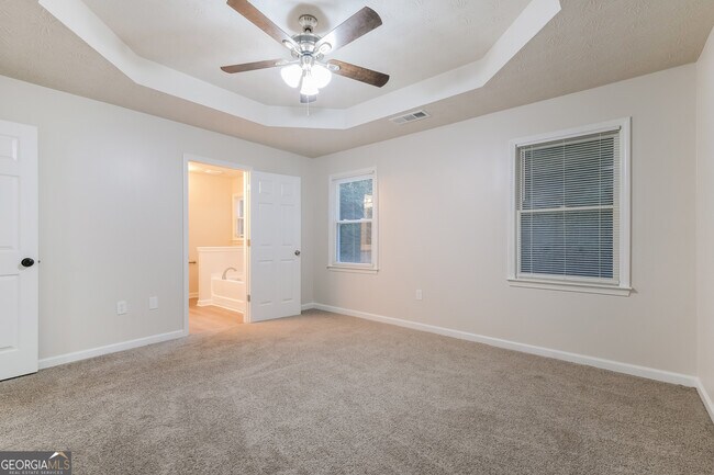 Building Photo - 70 Millcrest Dr