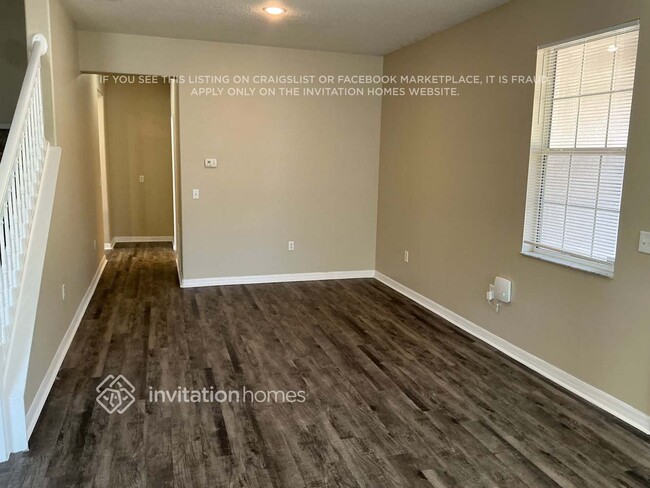 Building Photo - 10706 Bamboo Rod Cir
