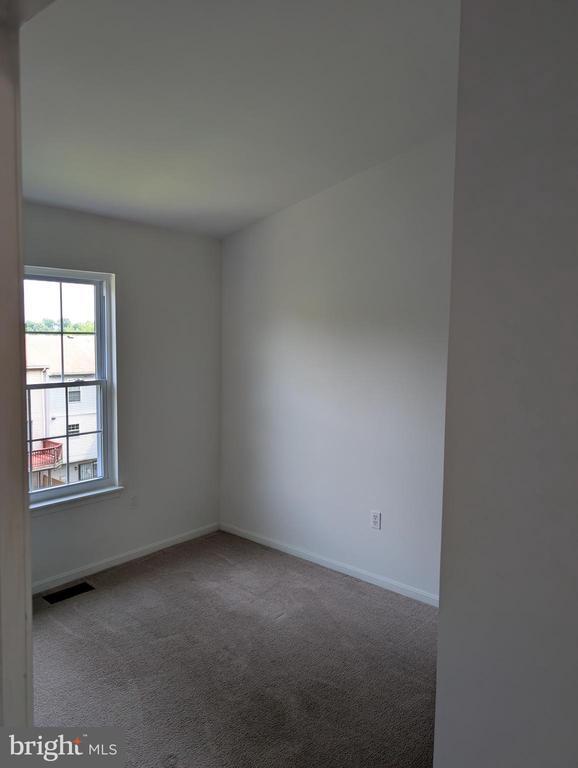 Building Photo - 10728 Castleton Way