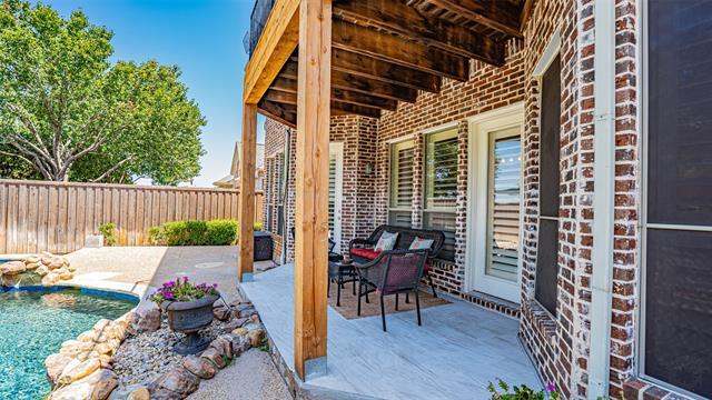 Building Photo - 6067 Chippewa Trail