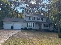 Building Photo - 3BR/2.5BA Home on 1 Acre in Spring Lake