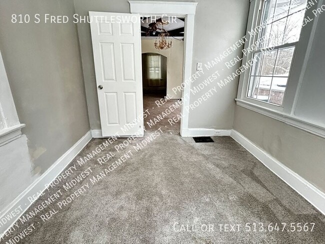 Building Photo - 810 S Fred Shuttlesworth Cir