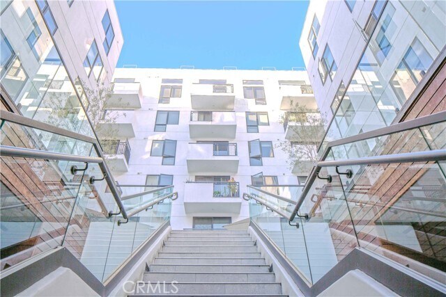 Building Photo - 1234 Wilshire Blvd