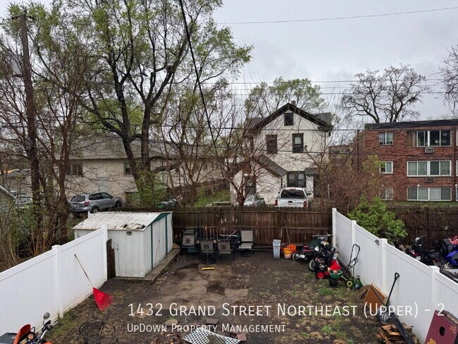 Building Photo - 1432 Grand St NE