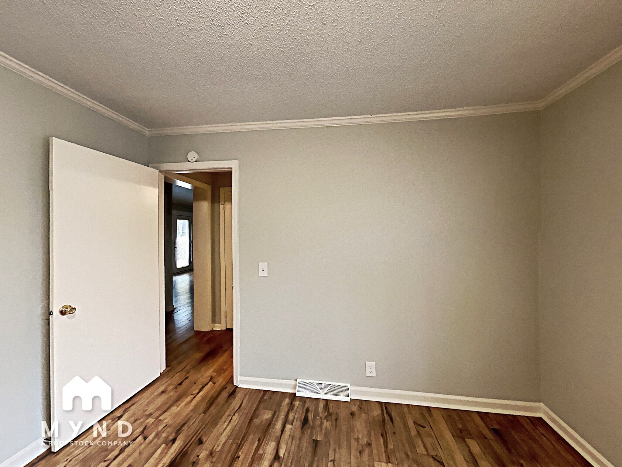 Building Photo - 275 Oak Hill Cir