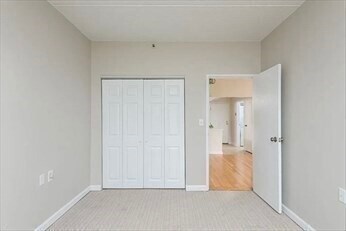 Building Photo - 100 Cove Way