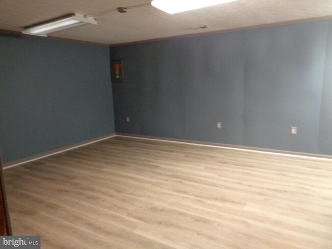 Building Photo - 84 Transverse Ave