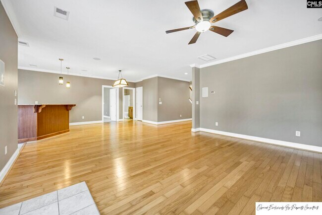 Building Photo - 120 Pinehurst Ct
