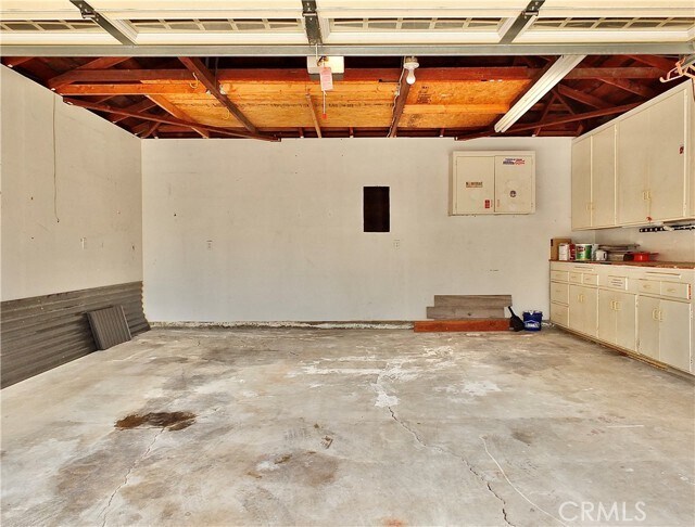 Building Photo - 5455 E 29th St