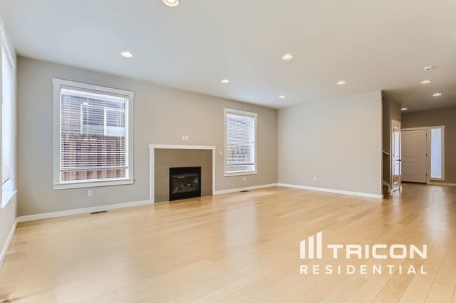 Building Photo - 3119 NE 171st St