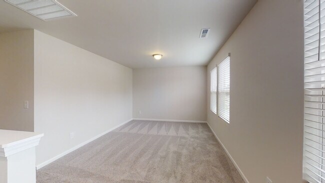 Upstairs Loft 1 - 47 Mariposa Lane