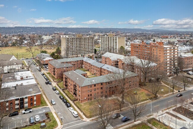 Building Photo - 255-271 S Harrison St - B6