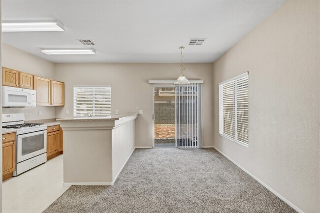 Building Photo - 2576 Velez Valley Way