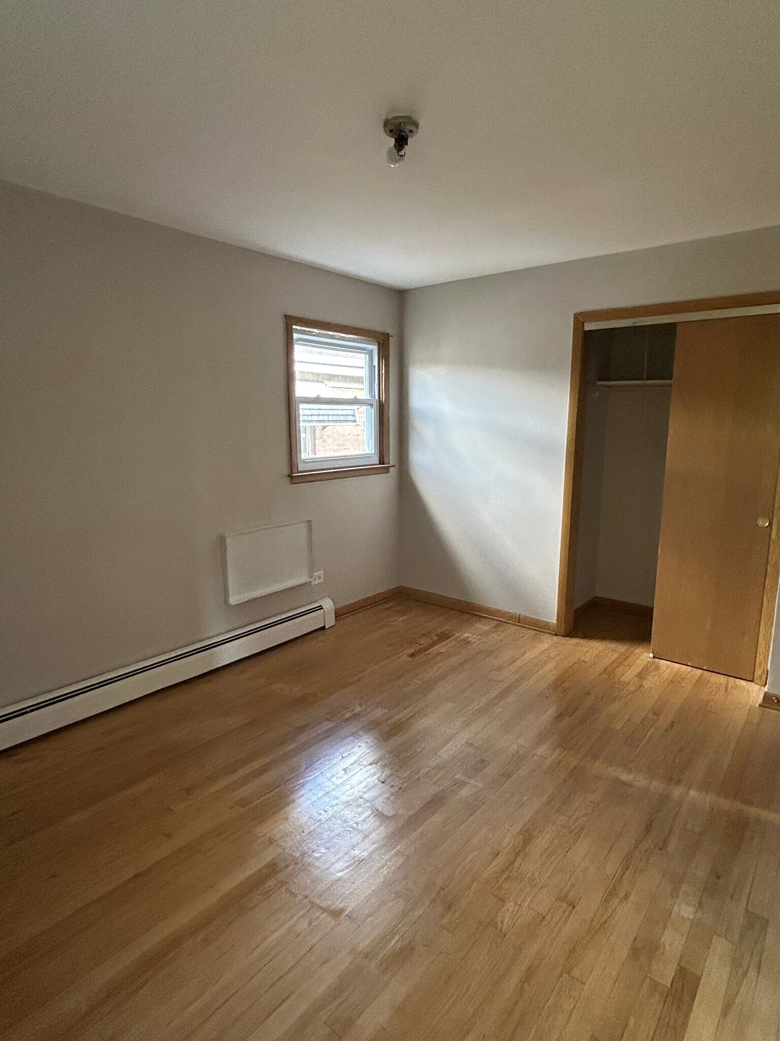 3rd Bedroom - 5714 N Lowell Ave