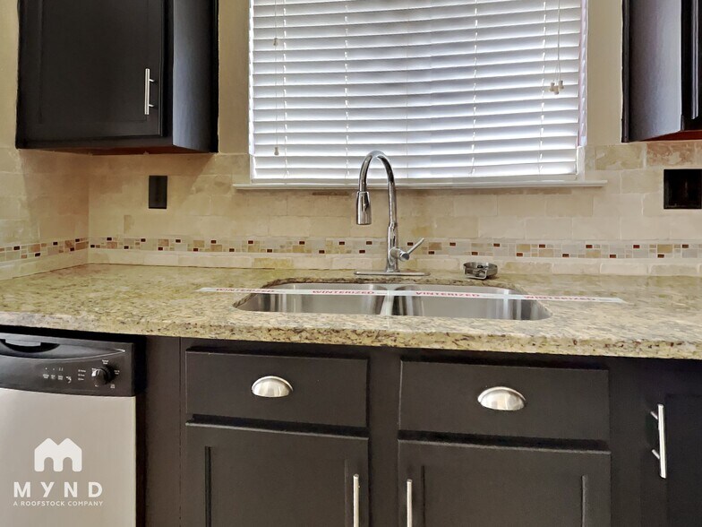 Building Photo - 726 Beechbend Dr