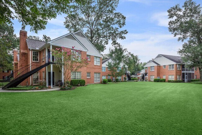 Building Photo - 3 Bedroom Condo Located off Jefferson Hwy ...