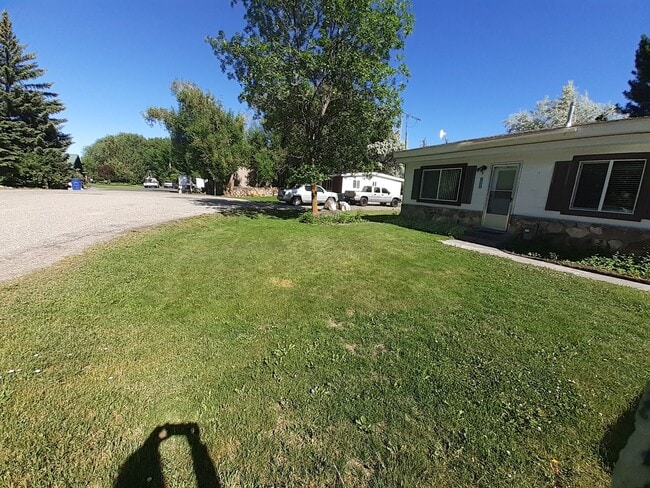 Building Photo - *LEASE TAKEOVER* Charming 1-Bedroom Home – Just 5 Minutes South of Rexburg!