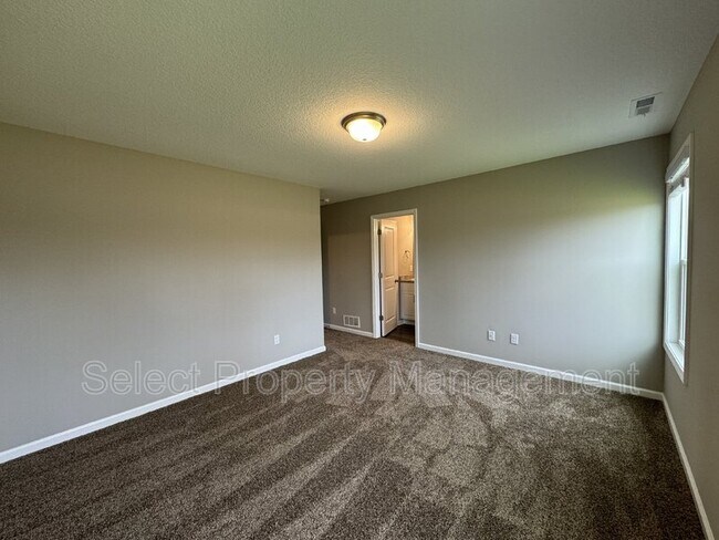 Building Photo - 8058 Haven Blvd