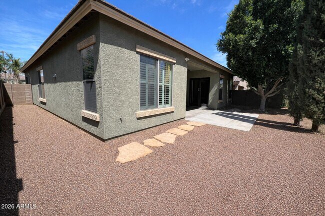 Building Photo - 17597 W Aster Dr